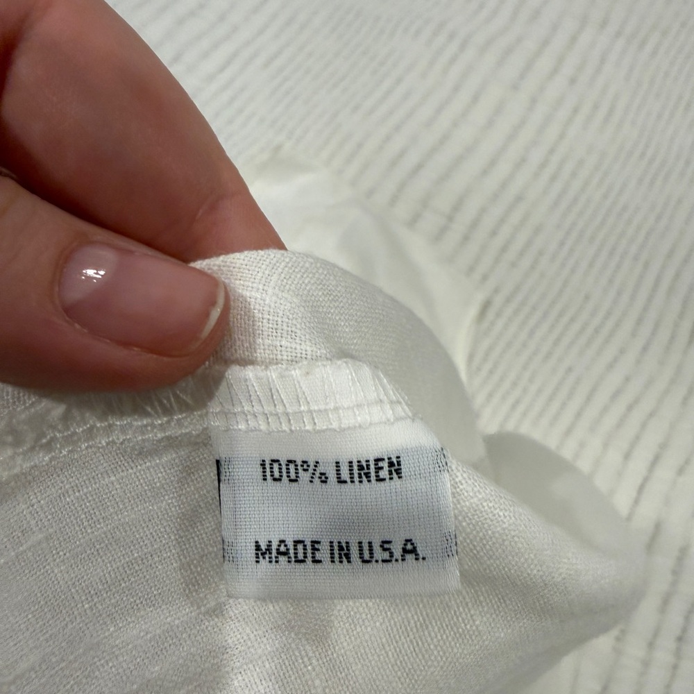 Boxy Ivory Button-Front Linen Top - Picture 3 of 3